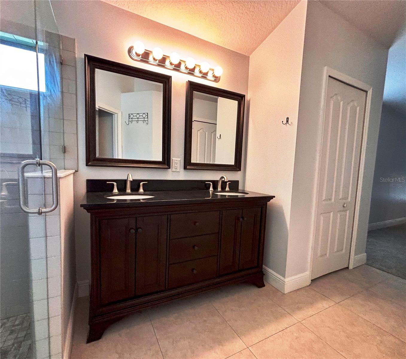 Image 14 of 27 For 809 Straw Lake Drive