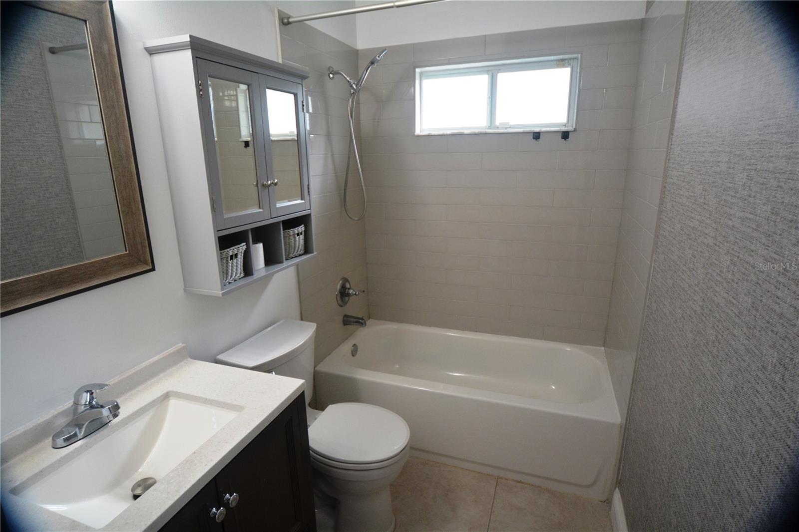 Image 19 of 27 For 809 Straw Lake Drive