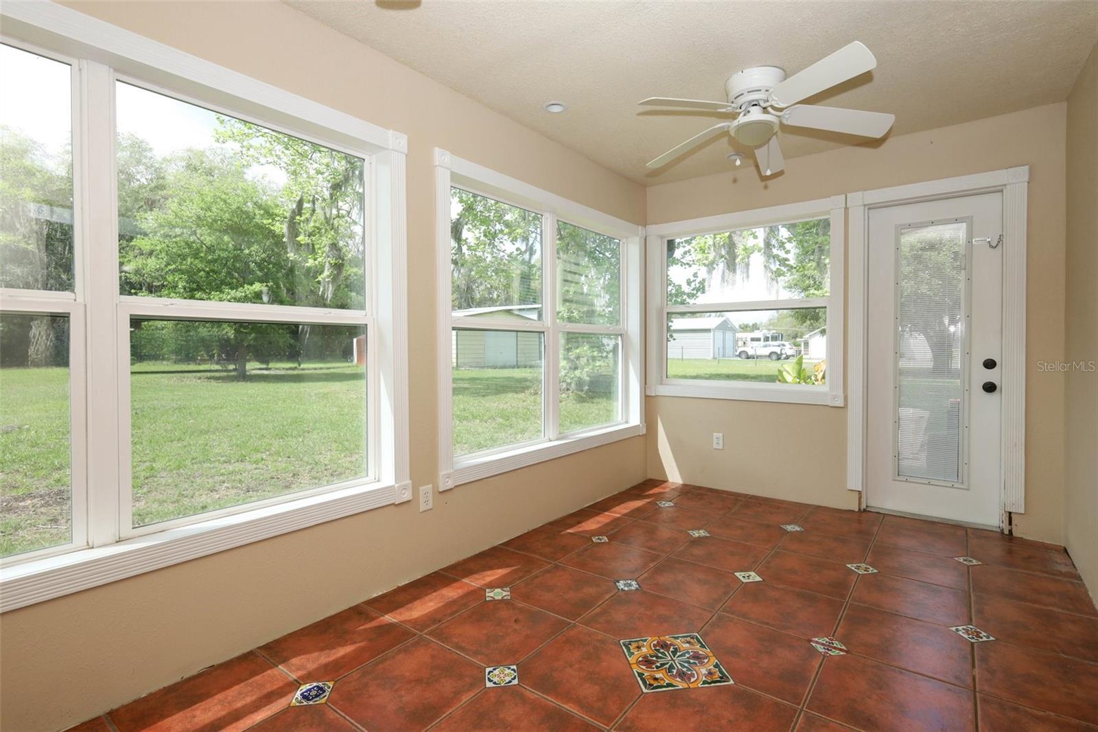 Image 24 of 70 For 665 Lake Mills Road