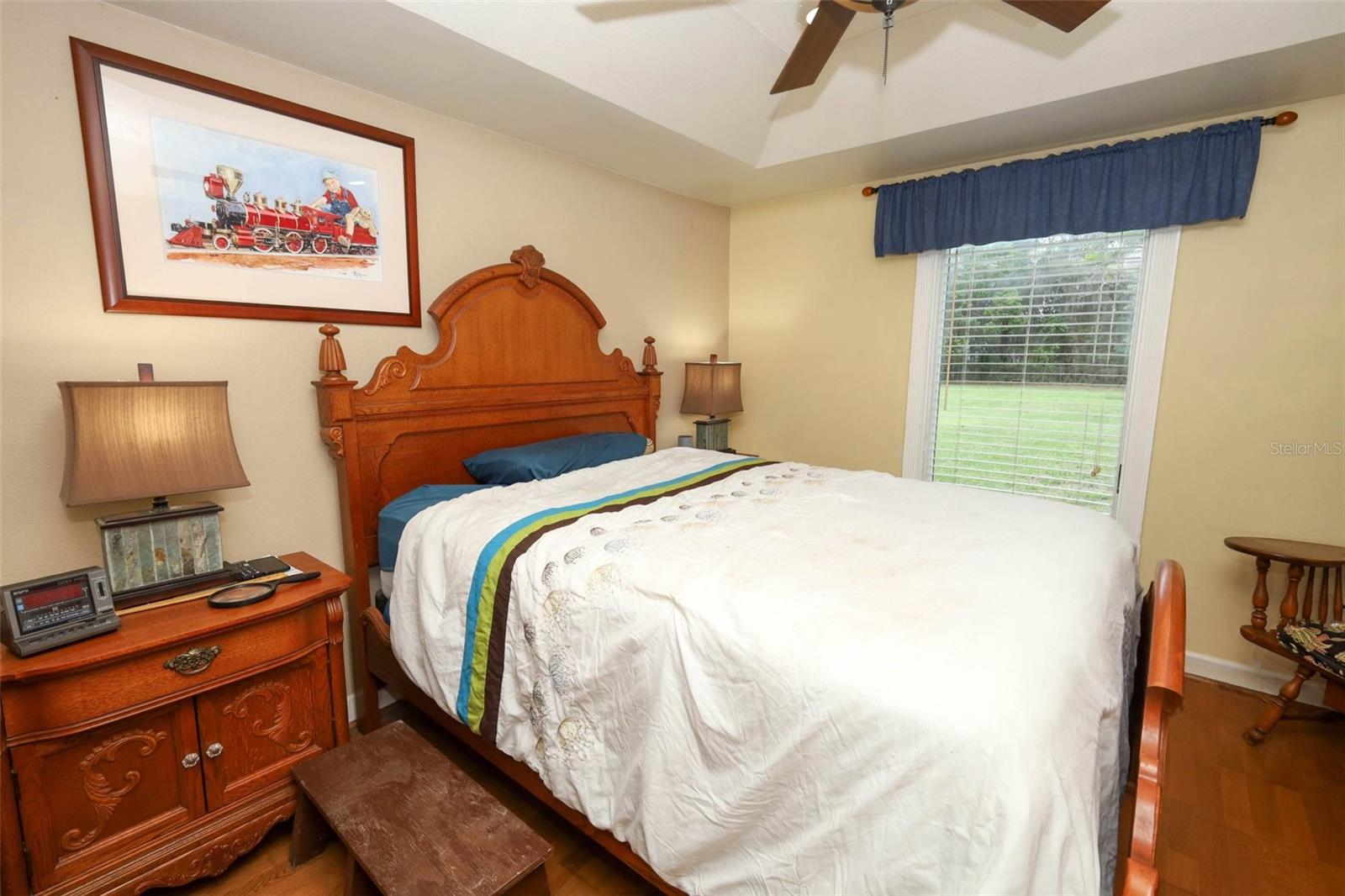 Image 27 of 70 For 665 Lake Mills Road