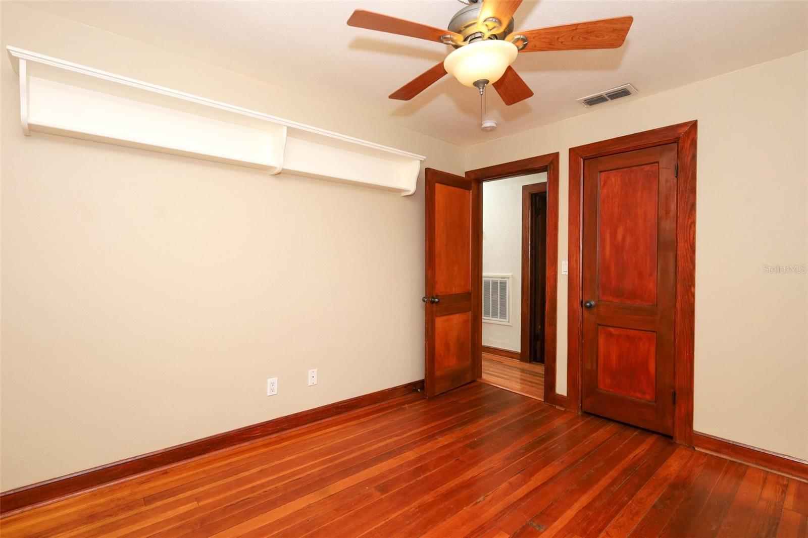 Image 33 of 70 For 665 Lake Mills Road