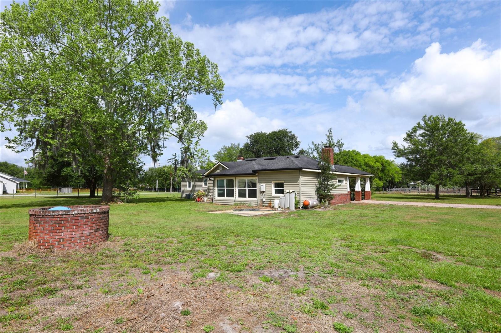 Image 40 of 70 For 665 Lake Mills Road