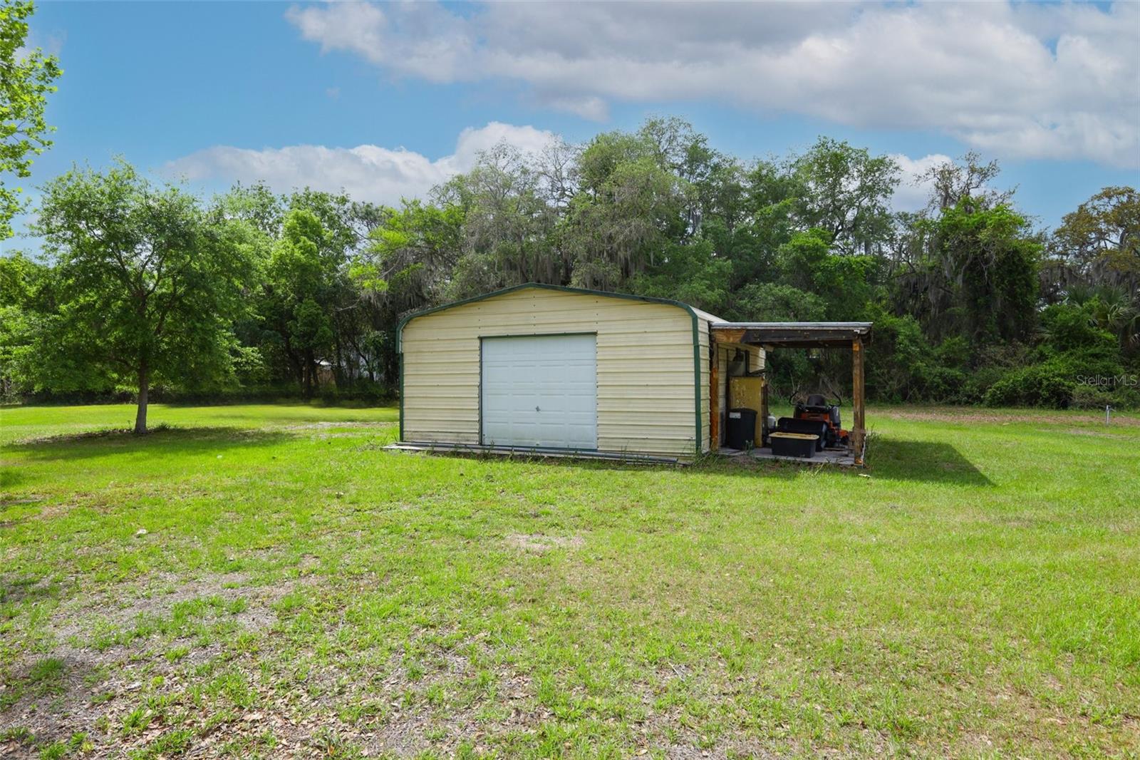 Image 41 of 70 For 665 Lake Mills Road