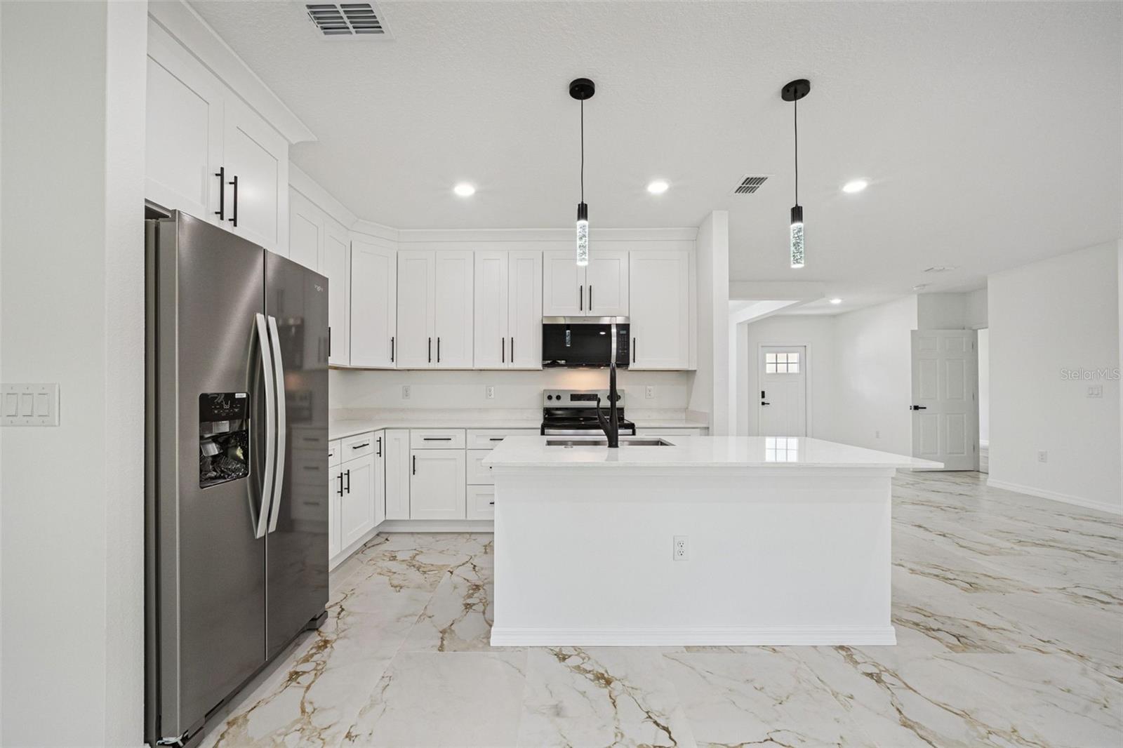 Image 12 of 37 For 771 Bancroft Drive