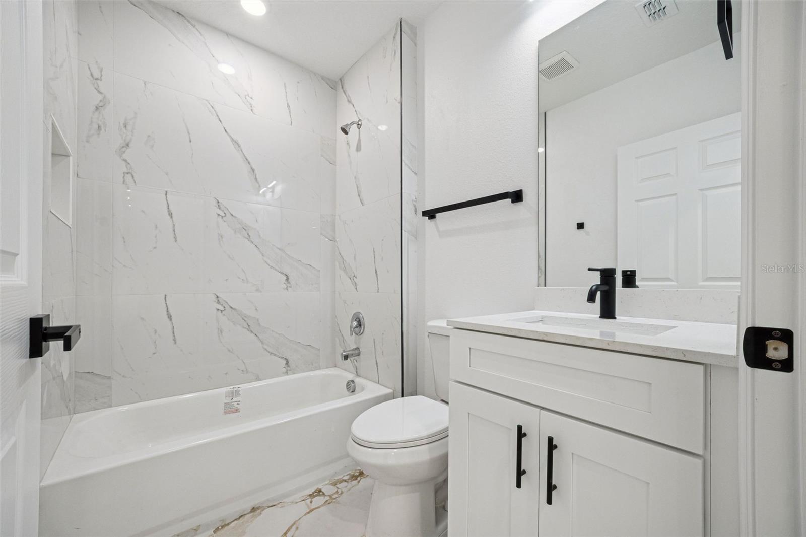 Image 24 of 37 For 771 Bancroft Drive