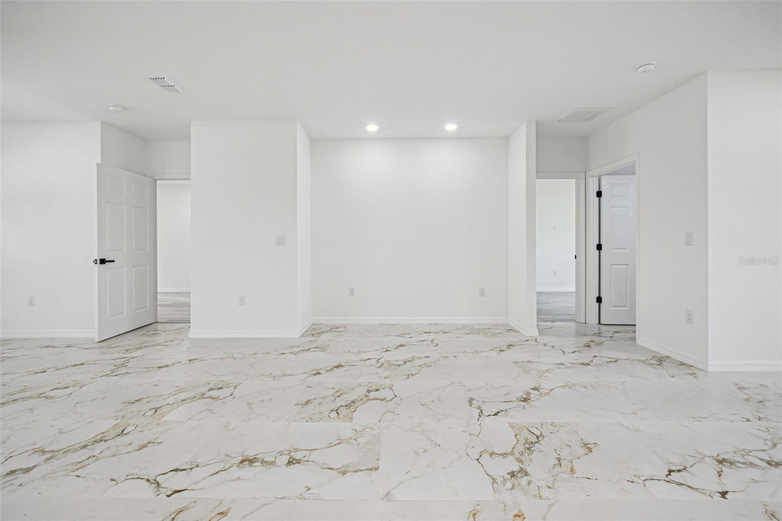 Image 6 of 37 For 771 Bancroft Drive