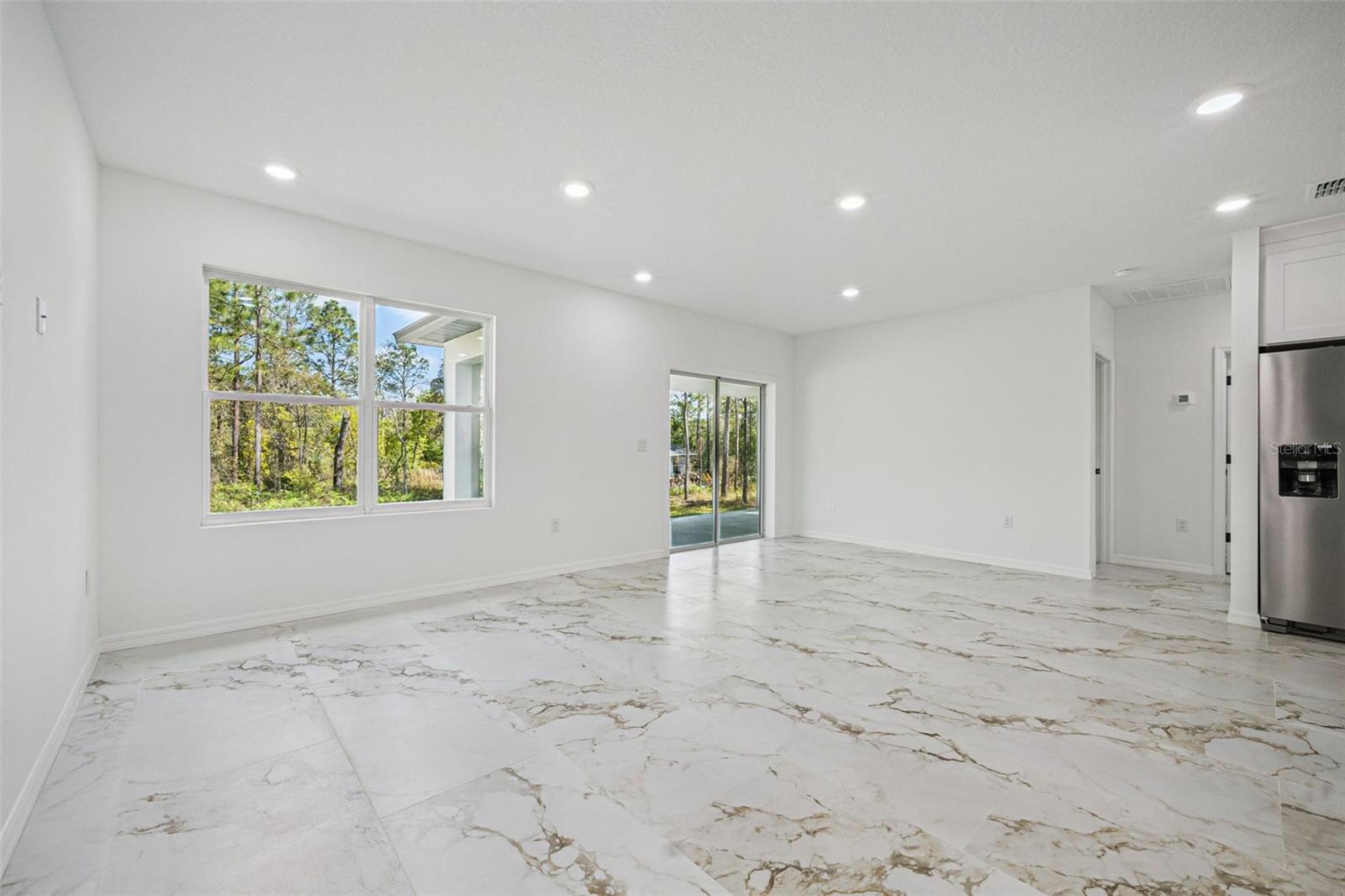 Image 9 of 37 For 771 Bancroft Drive