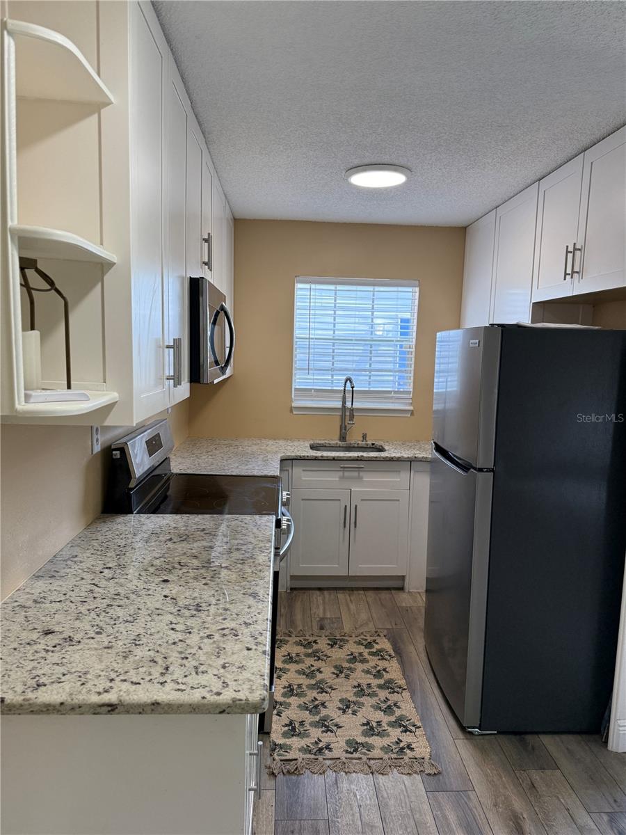 Image 7 of 15 For 313 Dirksen Drive 4