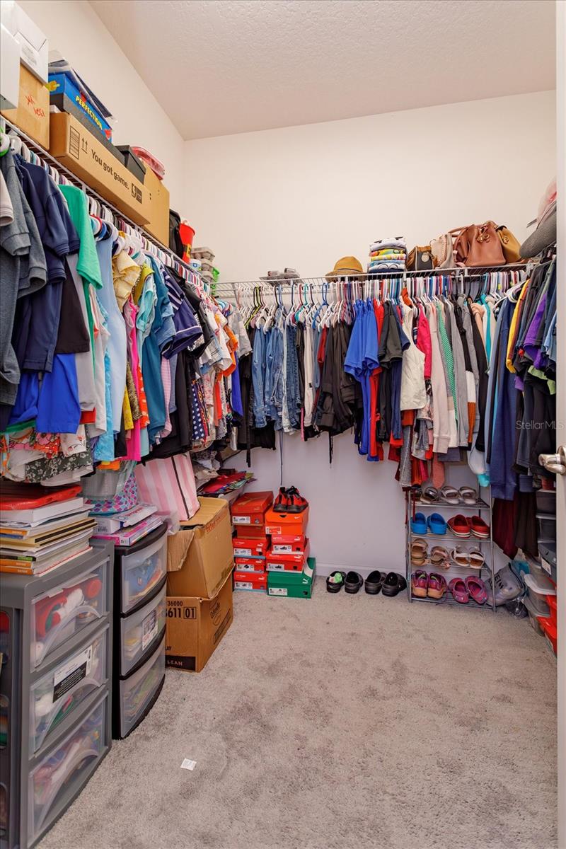 Image 19 of 31 For 1324 Yorkdale Road