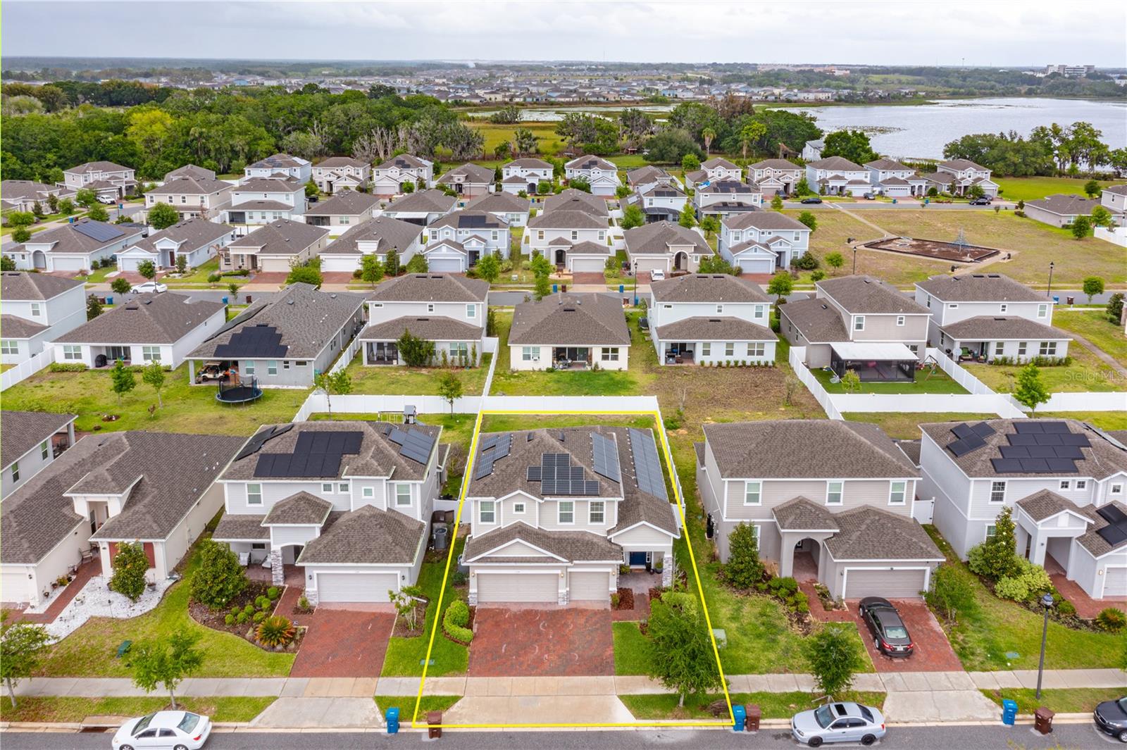 Image 2 of 31 For 1324 Yorkdale Road