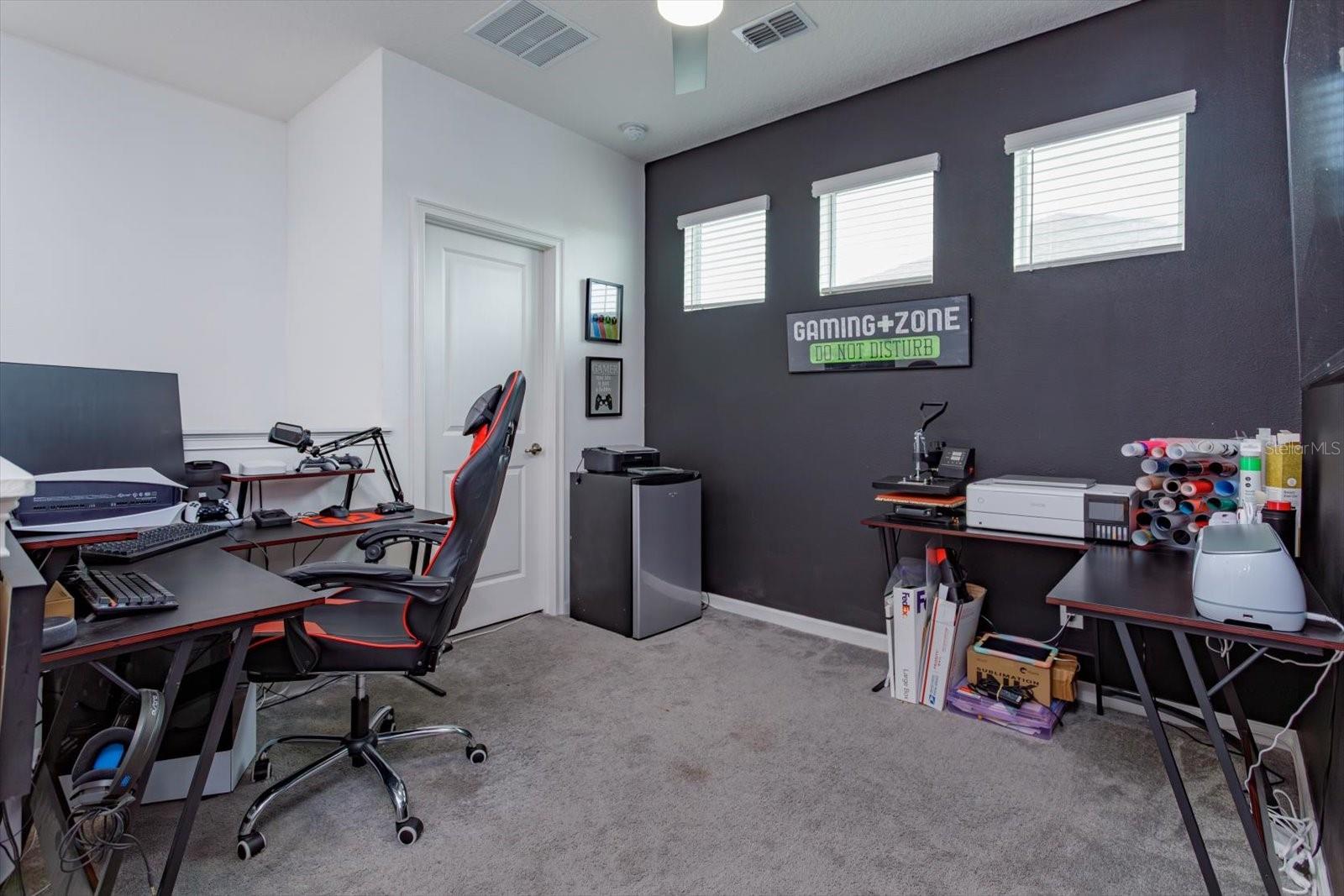 Image 20 of 31 For 1324 Yorkdale Road