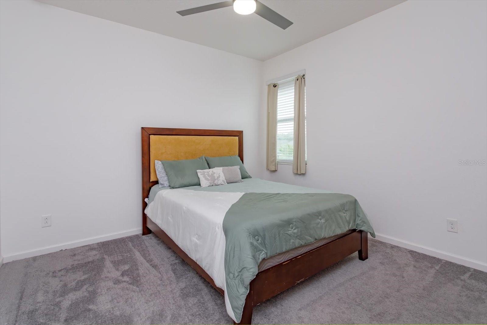 Image 23 of 31 For 1324 Yorkdale Road