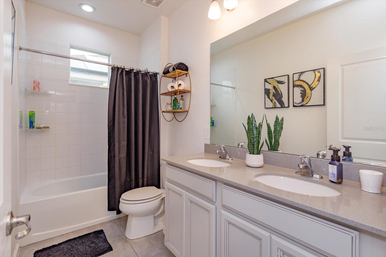 Image 24 of 31 For 1324 Yorkdale Road