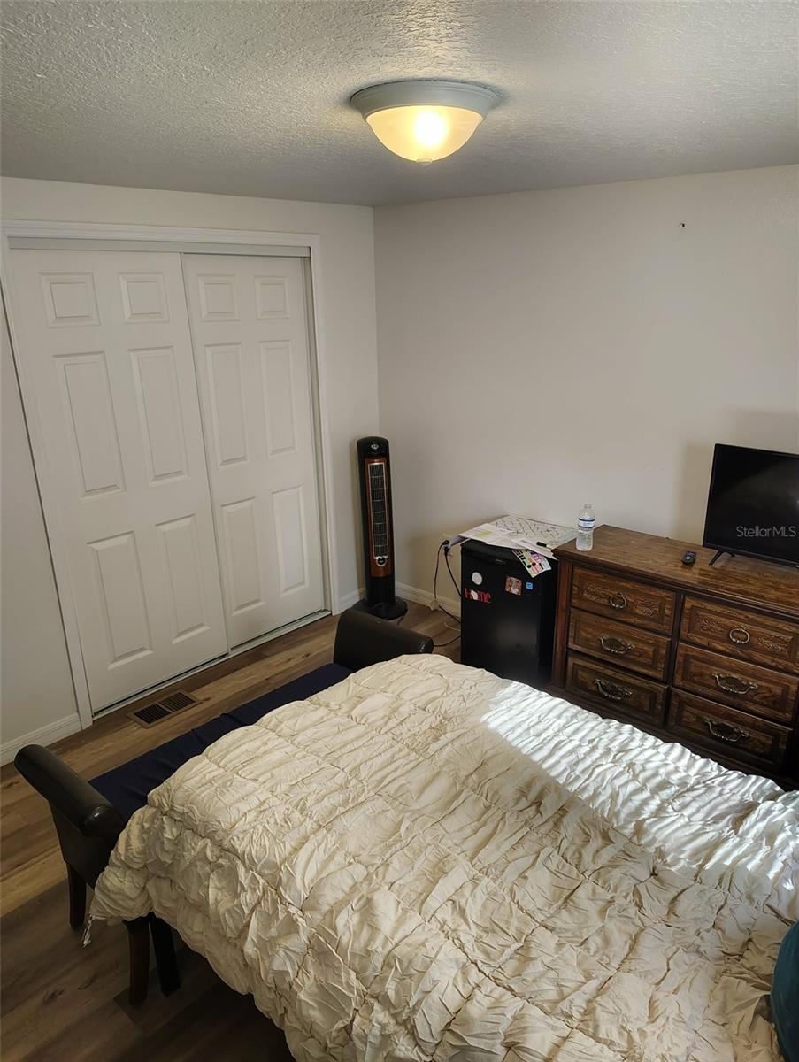 Image 20 of 45 For 2974 Brenda Lane