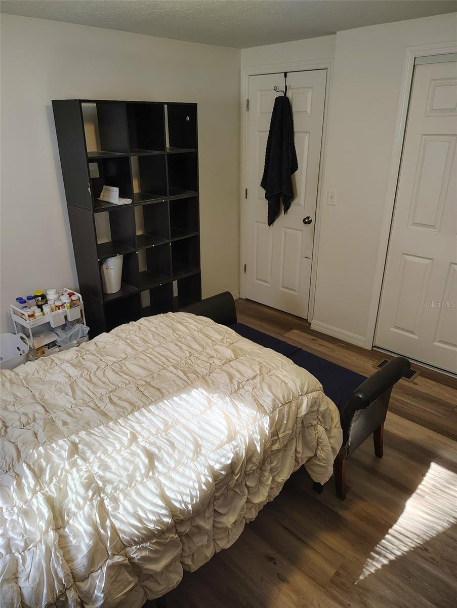 Image 21 of 45 For 2974 Brenda Lane