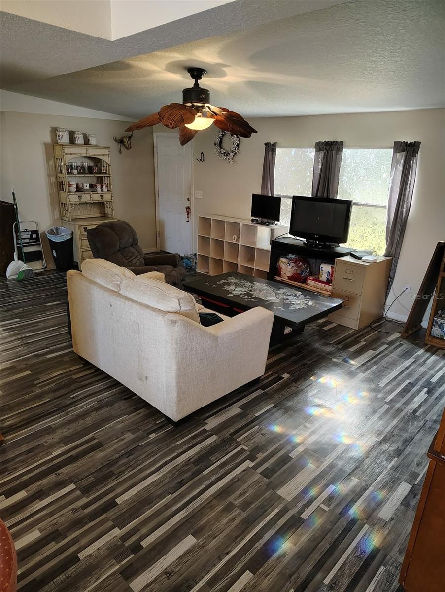 Image 27 of 45 For 2974 Brenda Lane