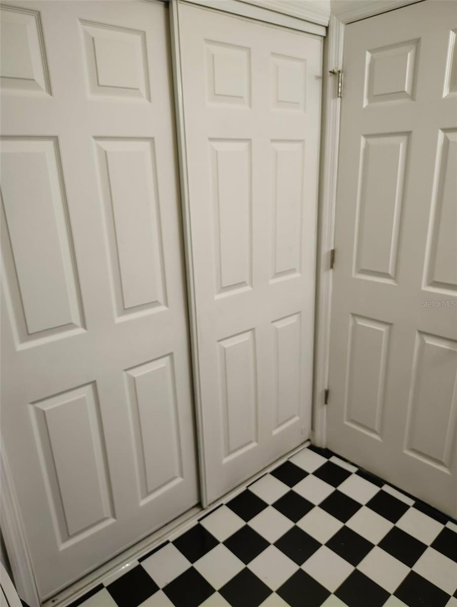 Image 31 of 45 For 2974 Brenda Lane