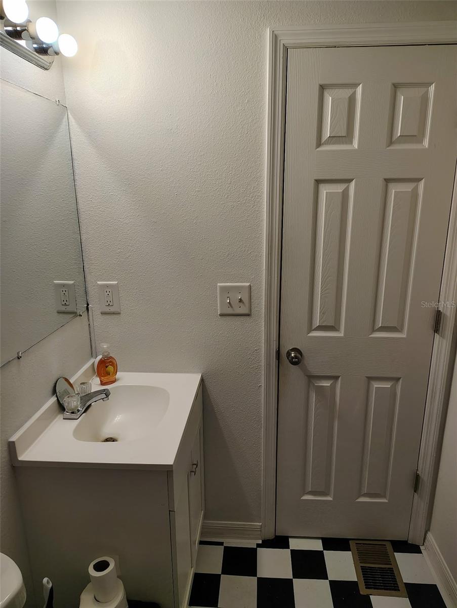 Image 37 of 45 For 2974 Brenda Lane