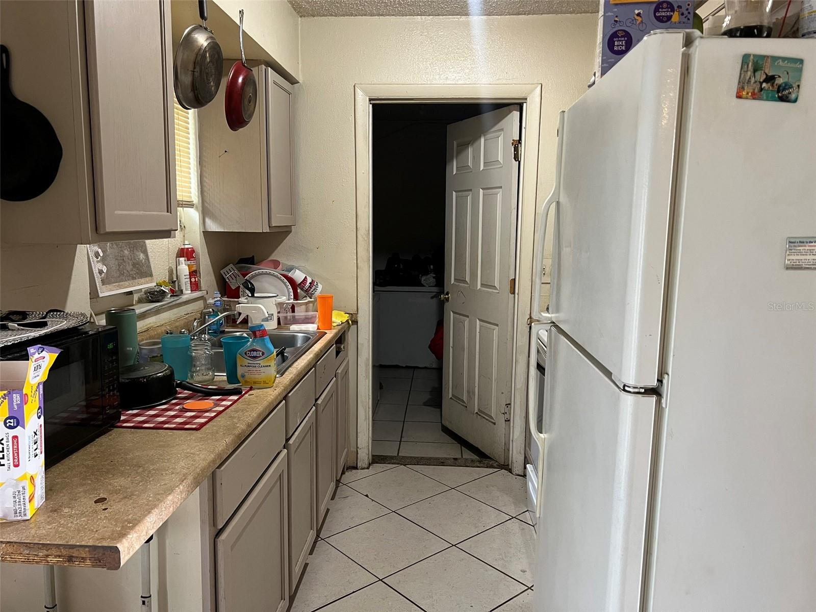 Image 4 of 6 For 132 Argos Avenue