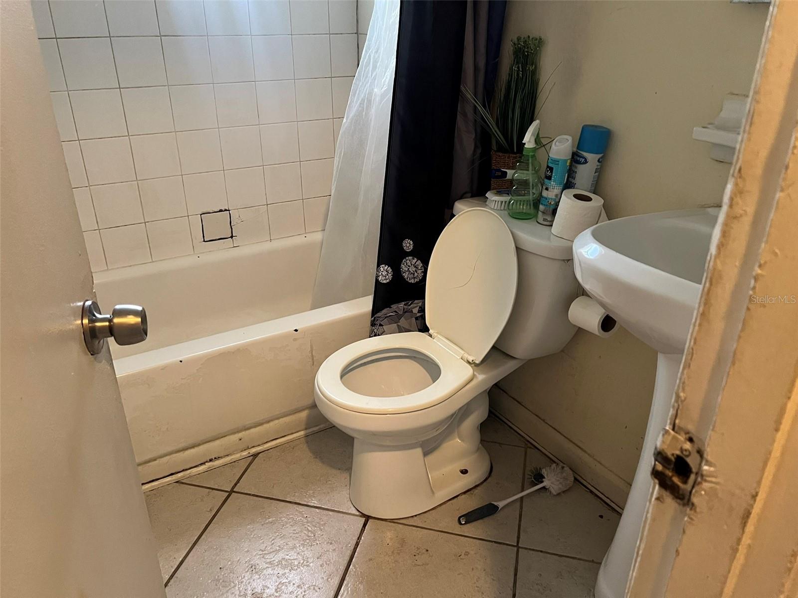 Image 5 of 6 For 132 Argos Avenue