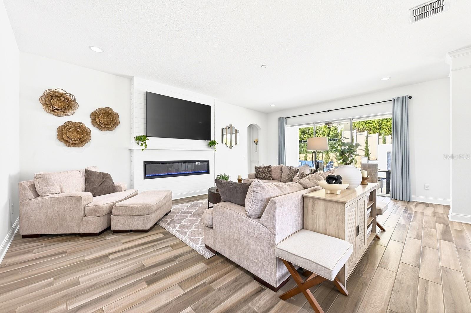 Image 16 of 65 For 16435 Good Hearth Boulevard