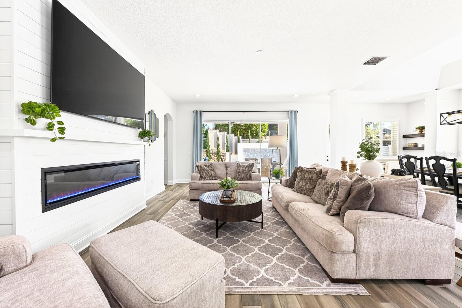 Image 18 of 65 For 16435 Good Hearth Boulevard