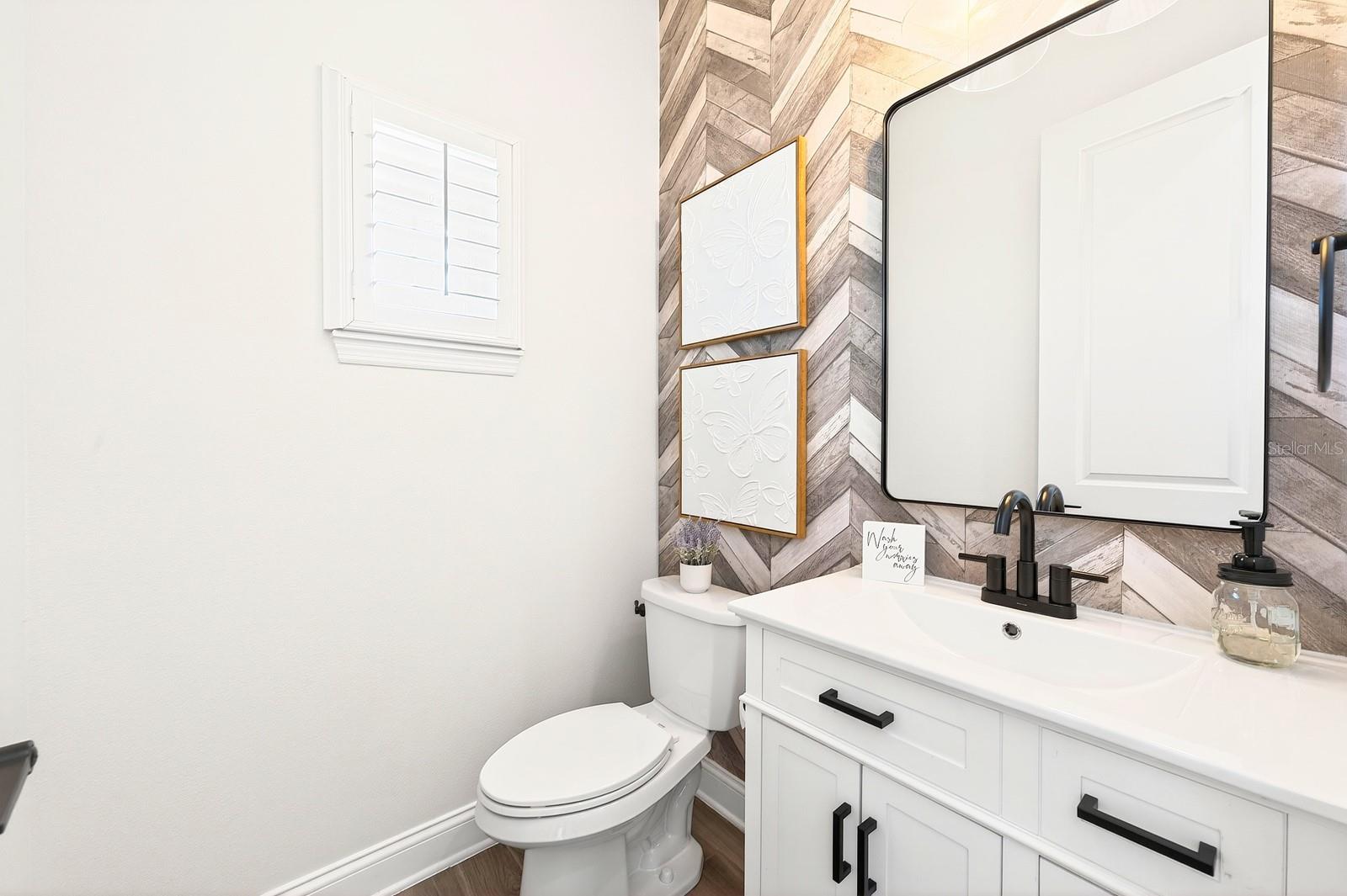 Image 44 of 65 For 16435 Good Hearth Boulevard