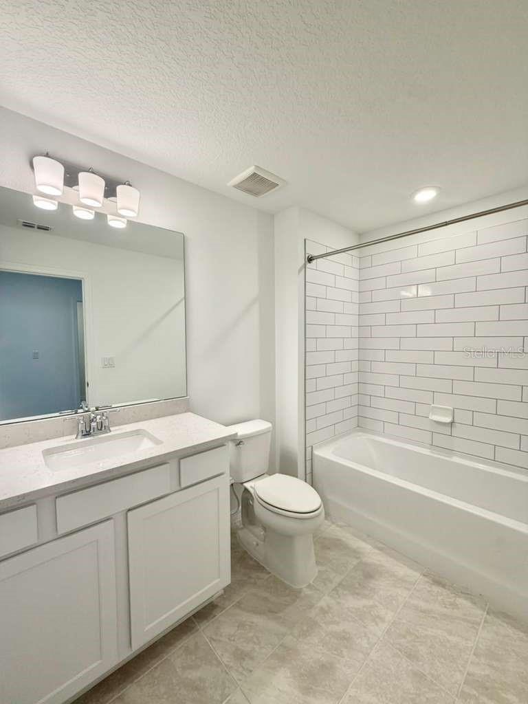 Image 13 of 22 For 11507 Harborview Street