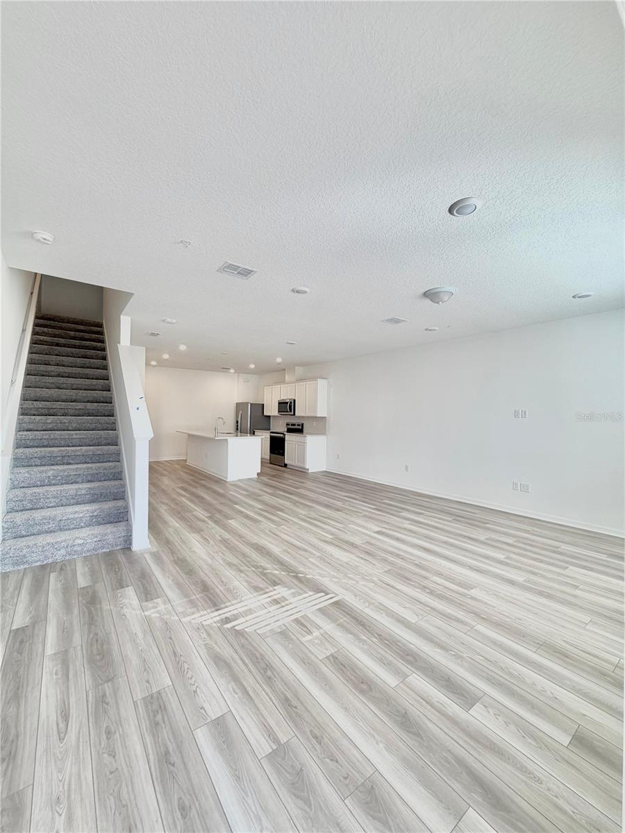 Image 6 of 22 For 11507 Harborview Street