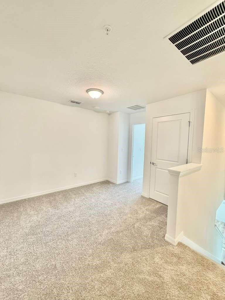 Image 8 of 22 For 11507 Harborview Street