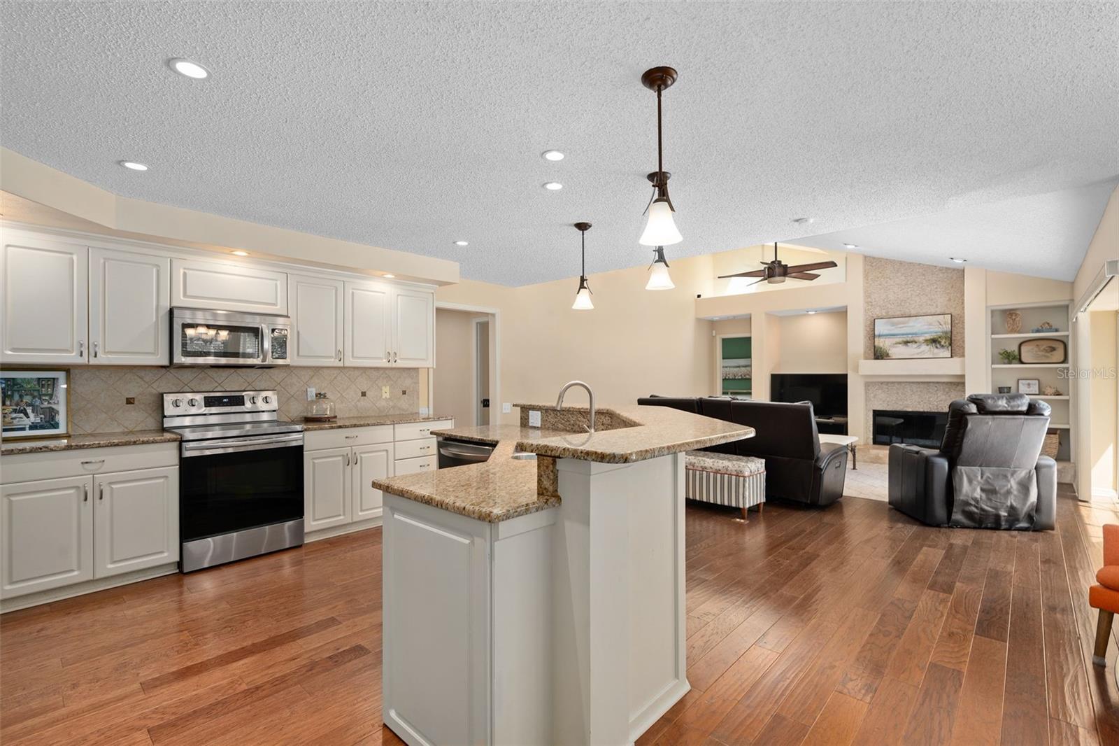 Image 13 of 47 For 1203 Tall Pine Drive