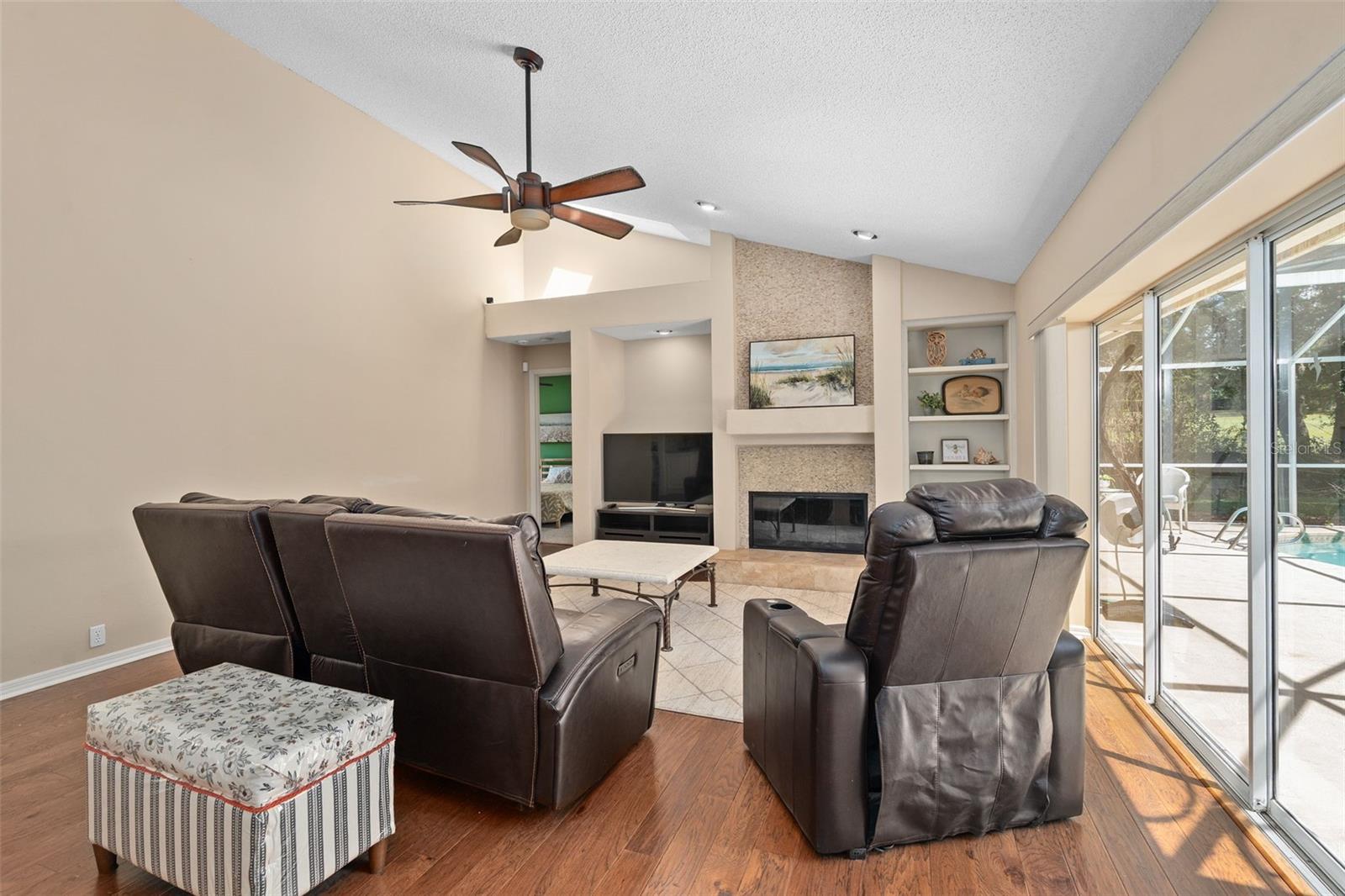 Image 20 of 47 For 1203 Tall Pine Drive