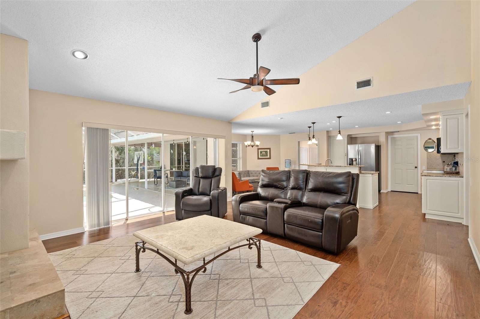 Image 21 of 47 For 1203 Tall Pine Drive