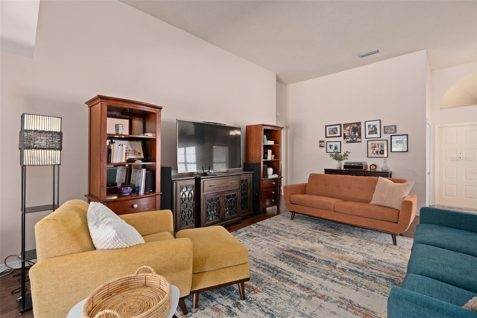 Image 8 of 47 For 1203 Tall Pine Drive