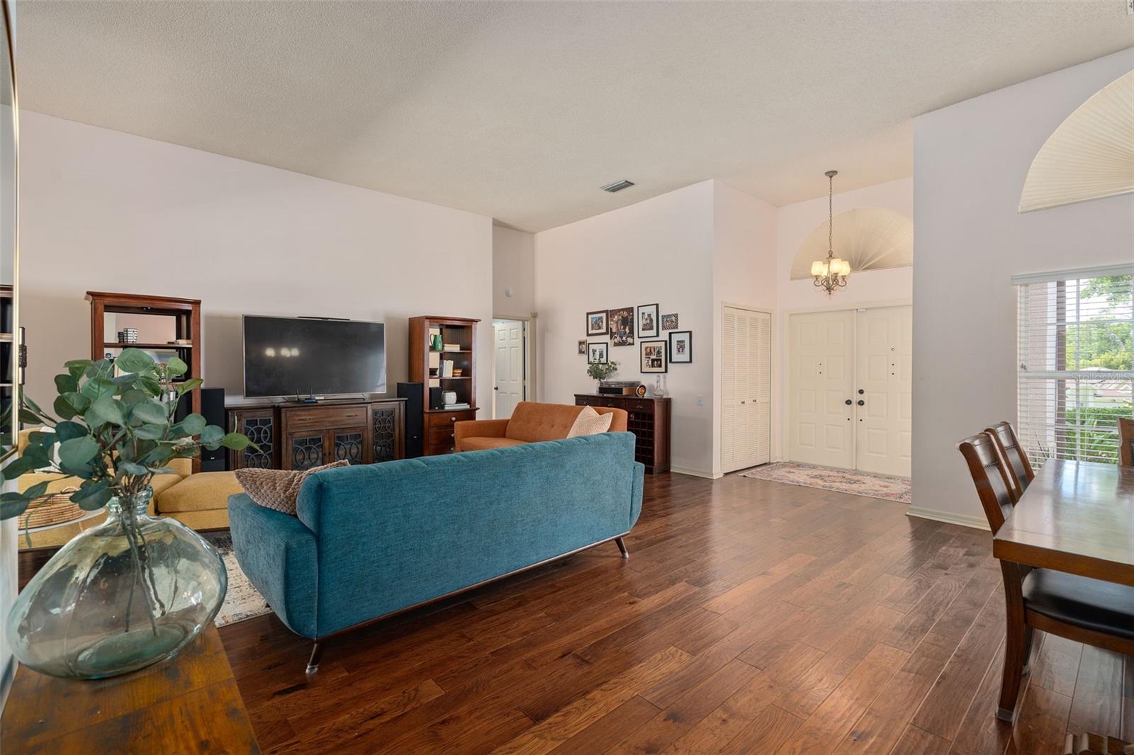 Image 9 of 47 For 1203 Tall Pine Drive