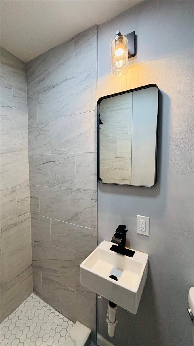 Image 10 of 21 For 3970 Baker Avenue