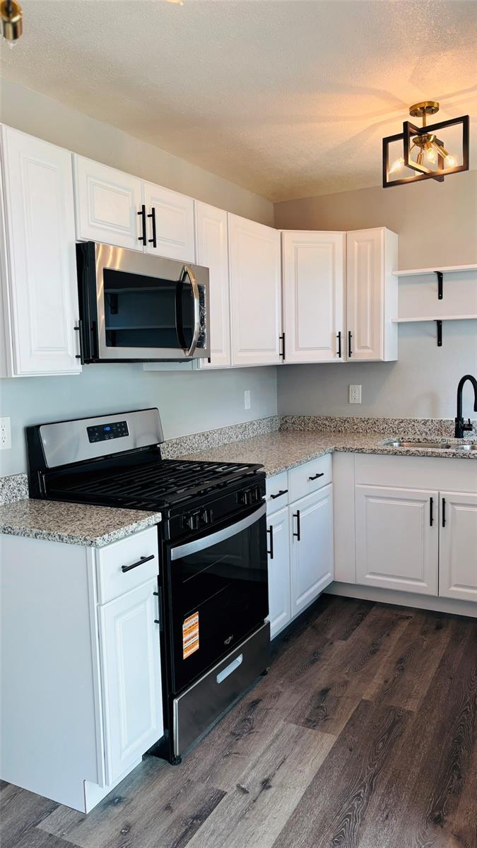 Image 5 of 21 For 3970 Baker Avenue