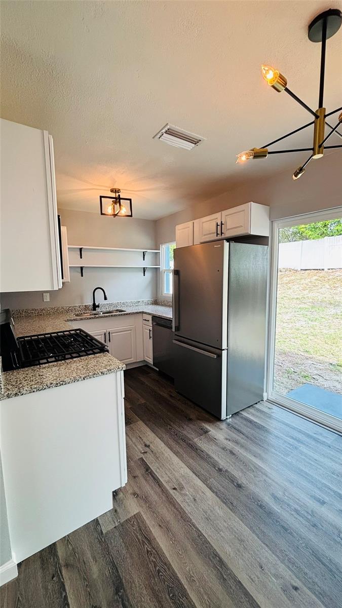 Image 7 of 21 For 3970 Baker Avenue