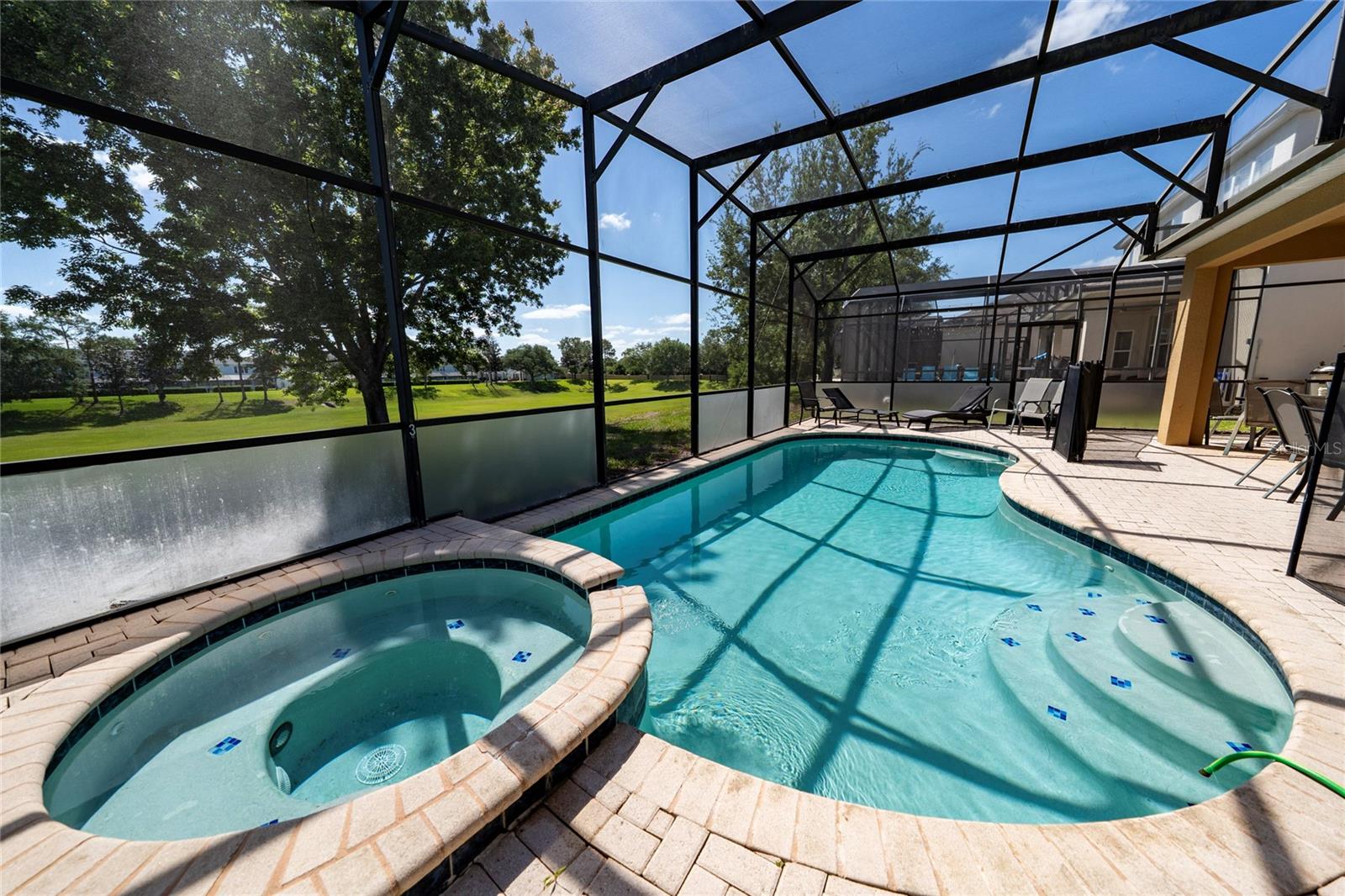 Listing photo id 40 for 7803 Basnett Circle