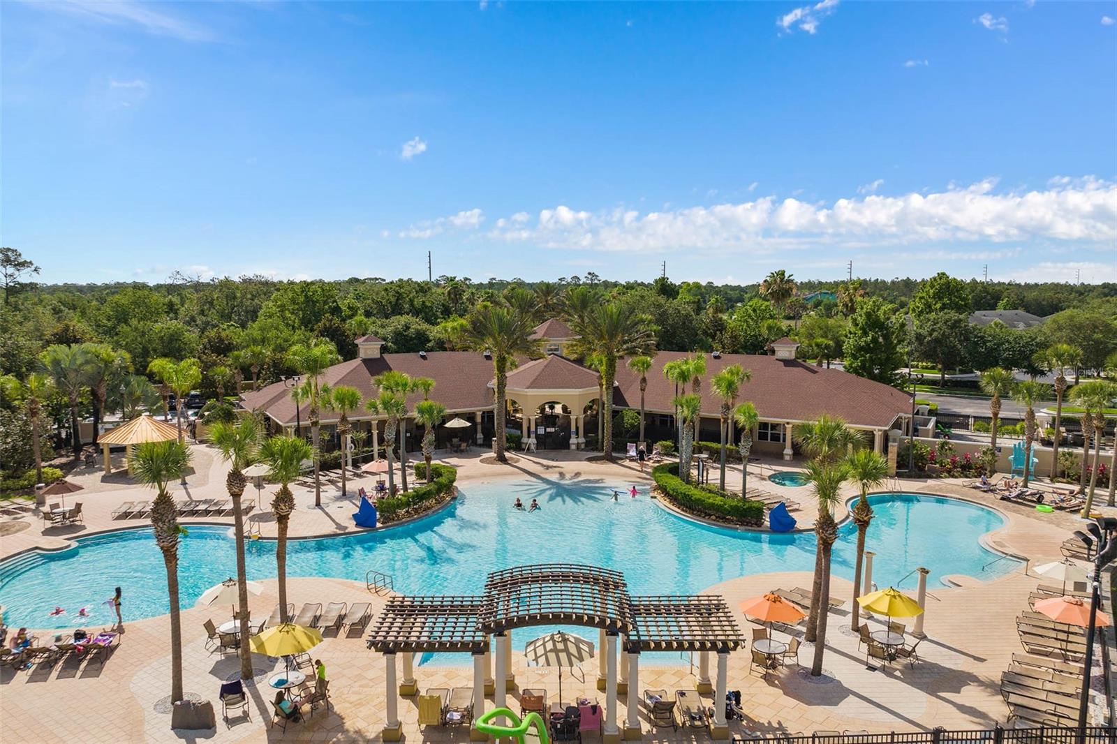 Listing photo id 58 for 7803 Basnett Circle