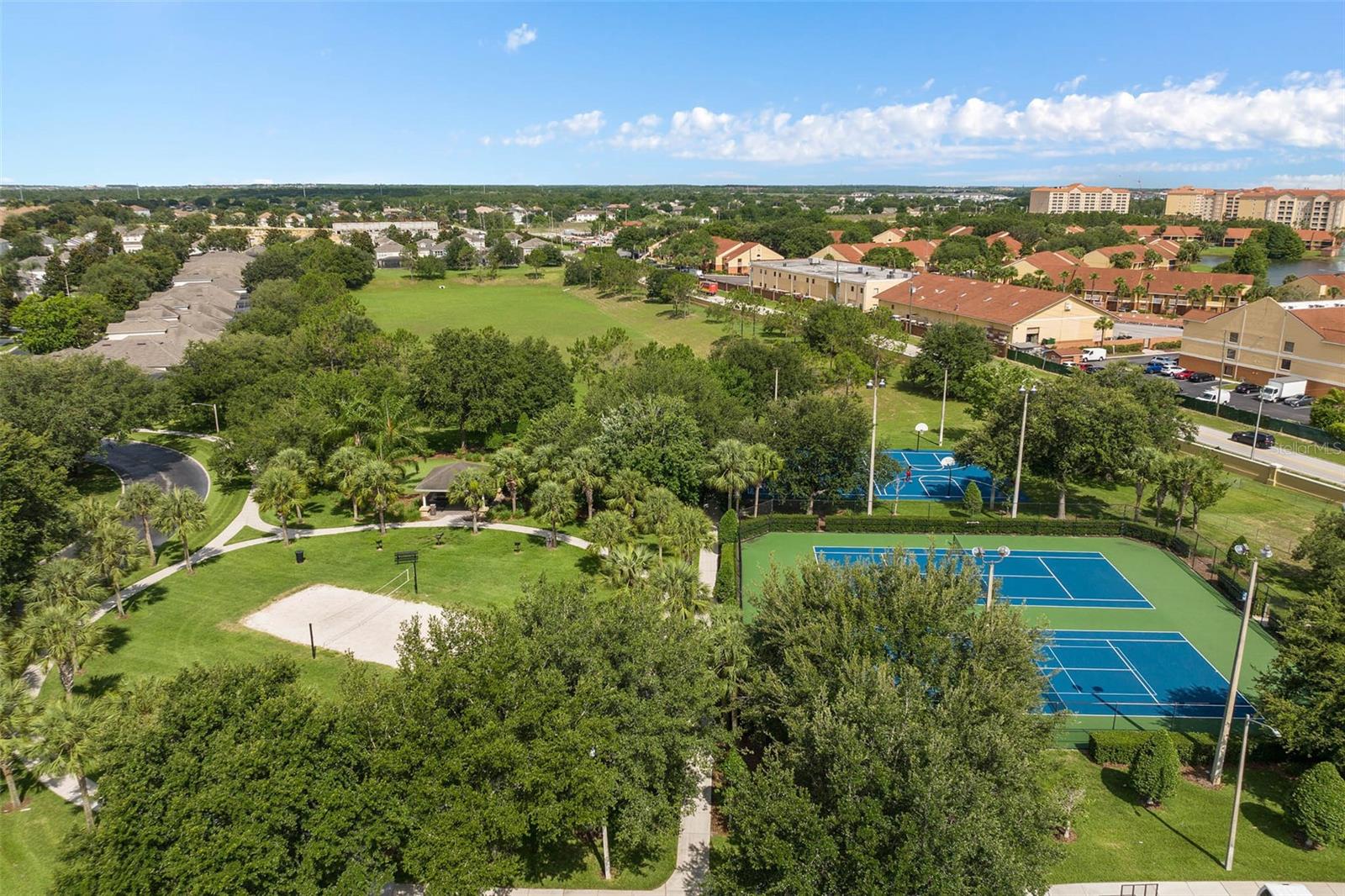 Listing photo id 60 for 7803 Basnett Circle