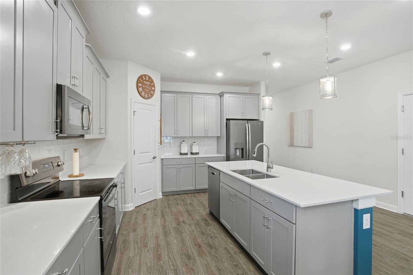 Image 13 of 39 For 2154 Camden Loop