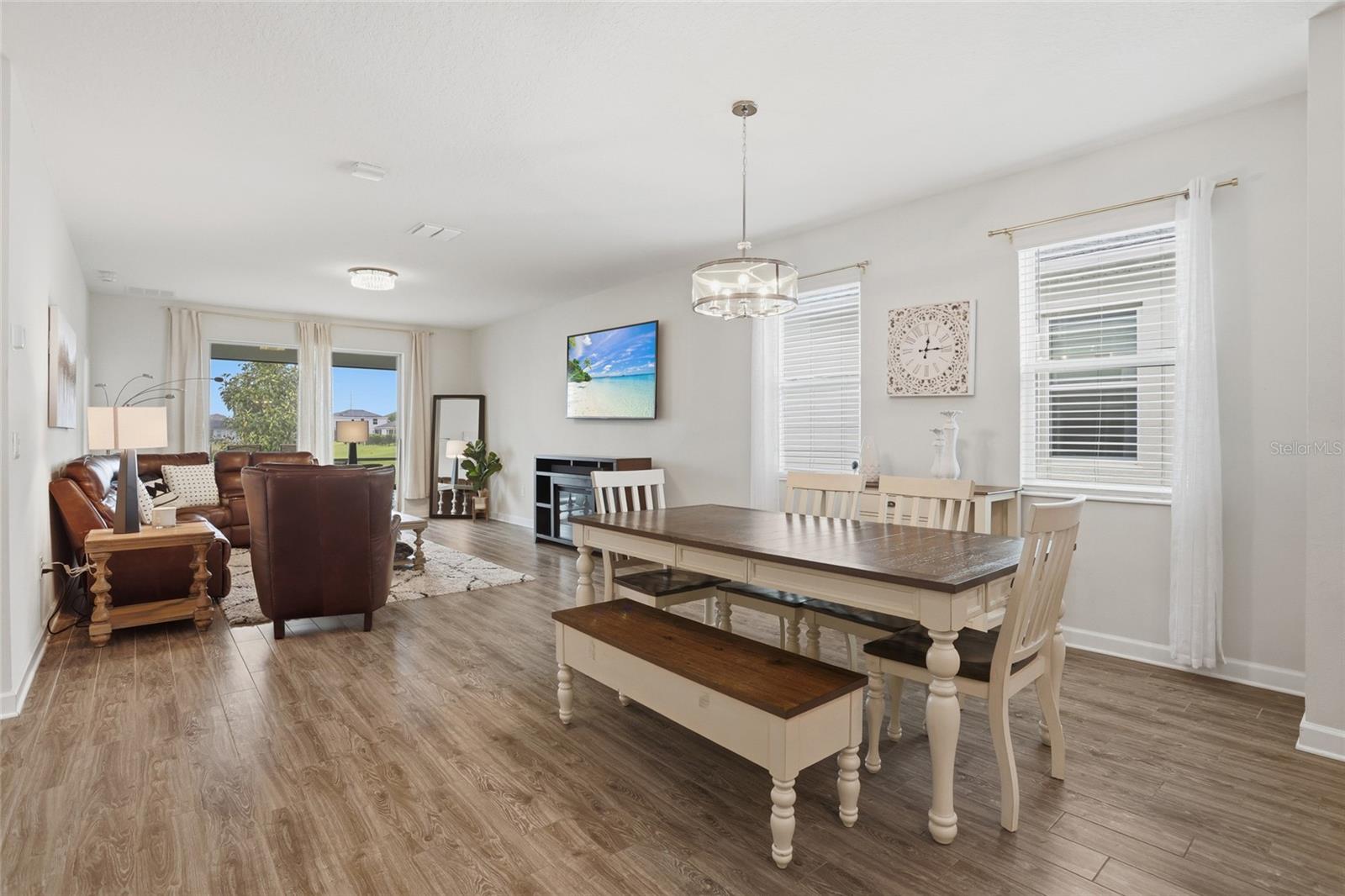 Image 14 of 39 For 2154 Camden Loop