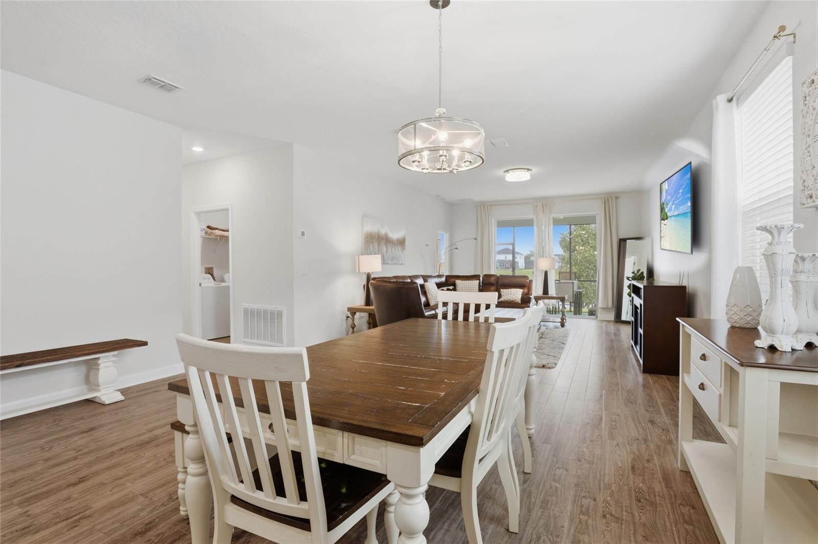 Image 15 of 39 For 2154 Camden Loop