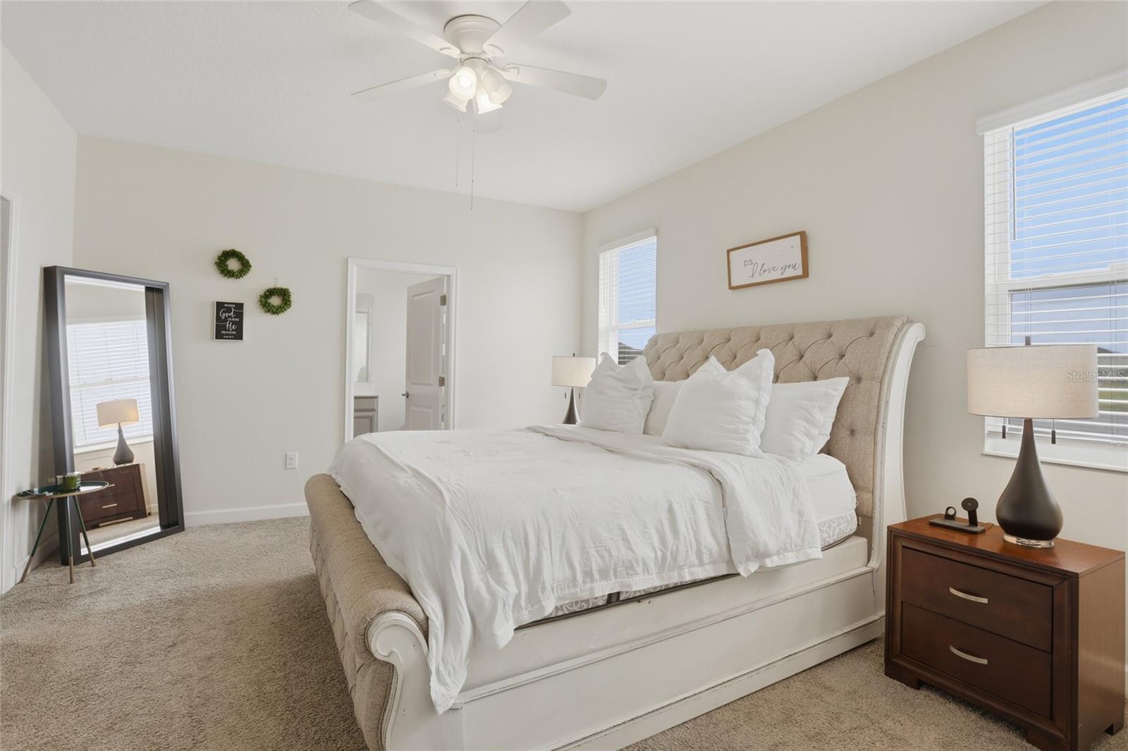 Image 18 of 39 For 2154 Camden Loop