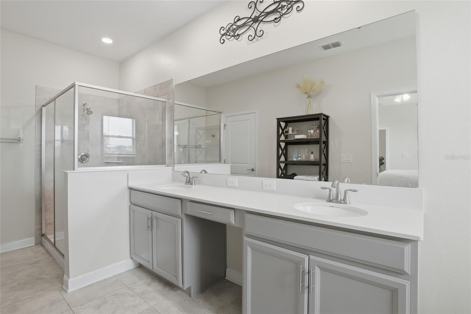 Image 20 of 39 For 2154 Camden Loop