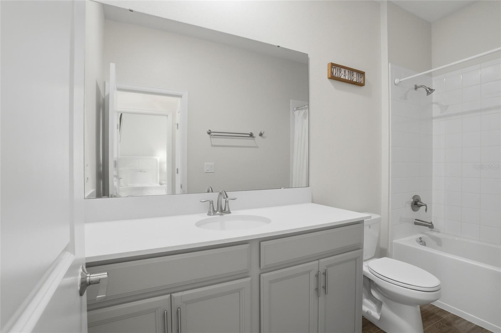 Image 24 of 39 For 2154 Camden Loop