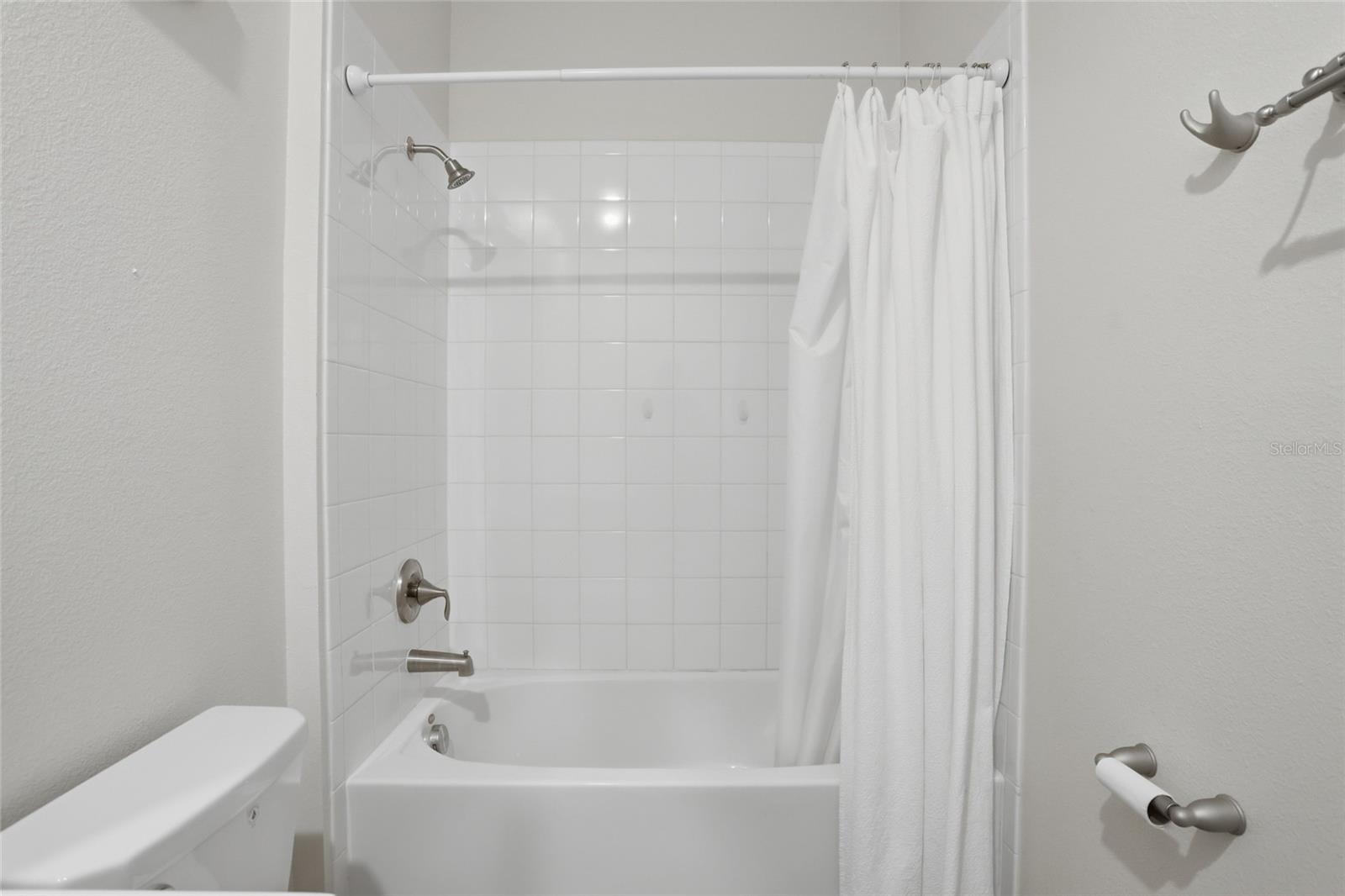 Image 25 of 39 For 2154 Camden Loop