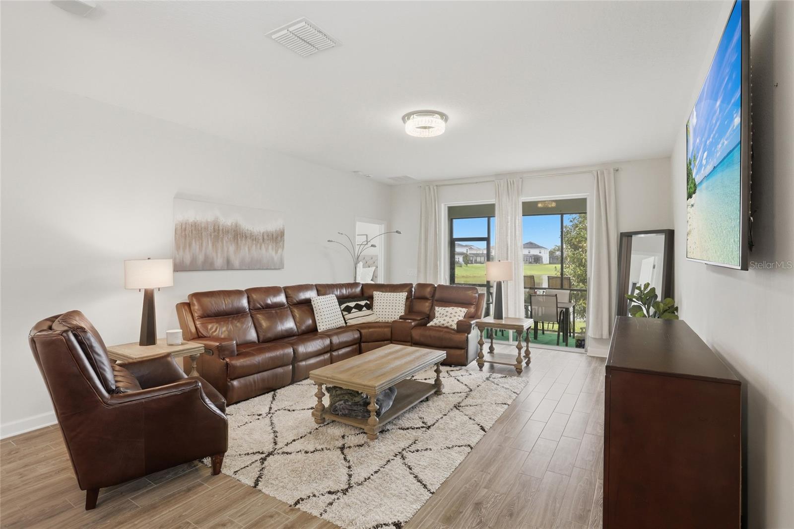 Image 4 of 39 For 2154 Camden Loop