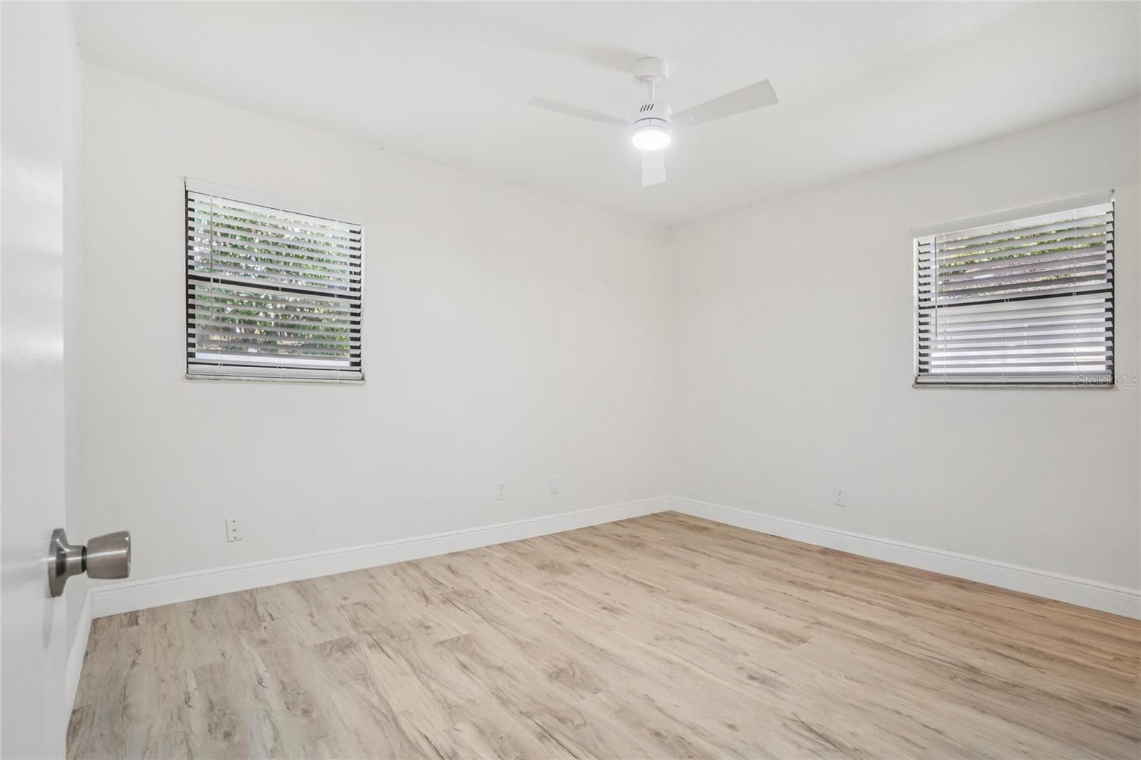 Image 19 of 32 For 1404 Davidson Street